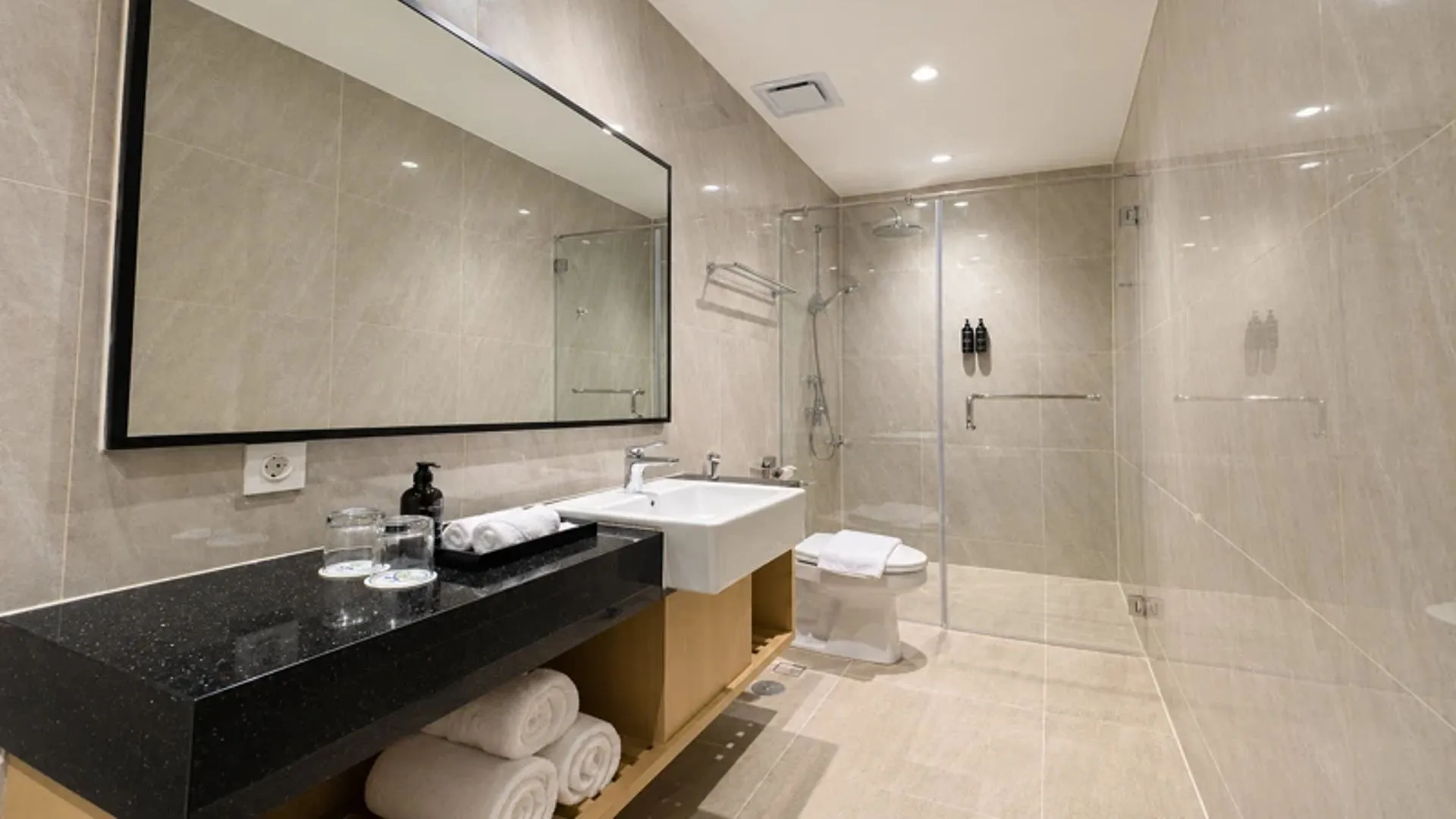Premier Room 3